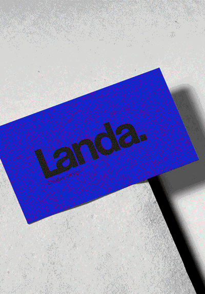 Animación que muestra diferentes proyectos de diseño gráfico, branding, diseño web y editorial realizados por Landa Estudio.